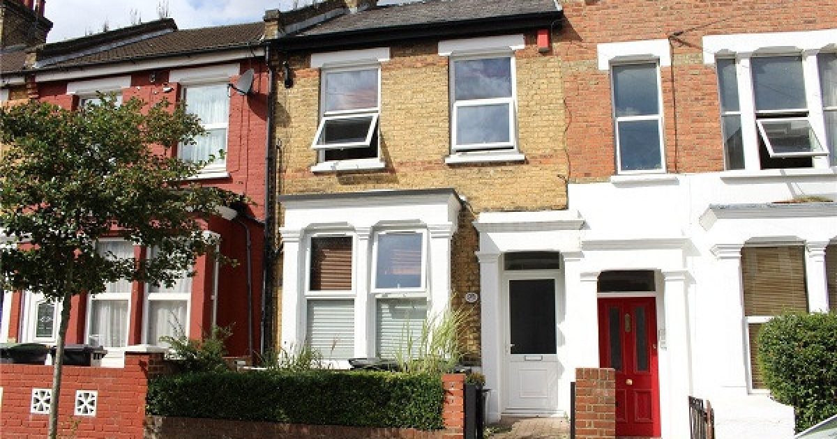 Property to rent in Bounds Green Five of the best available now