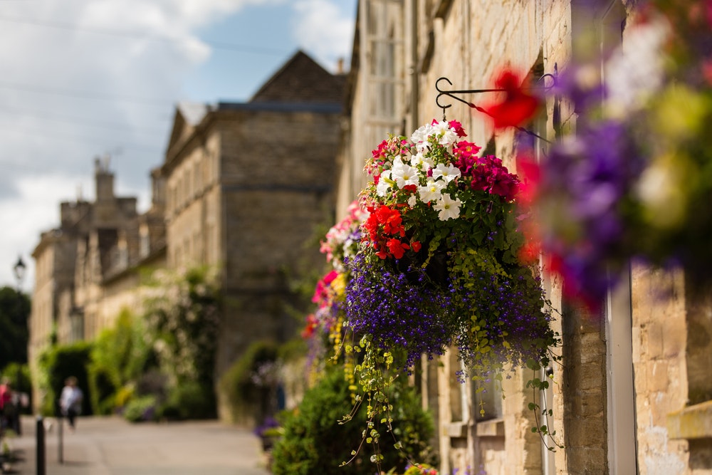 For Rent in Cirencester CJ Hole